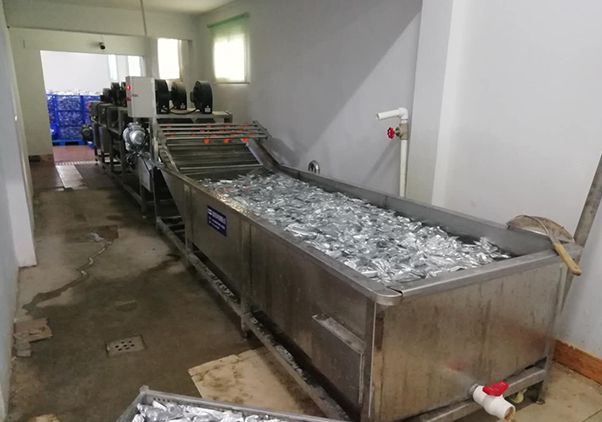 洗袋風(fēng)干流水線—Bag-washing and air-drying line